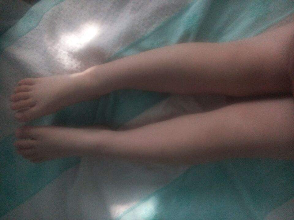 青少年孩子抖腿的坏习惯如何纠正,三岁以内小孩正常腿型