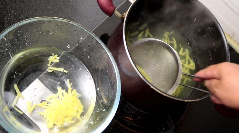 润肺蜂蜜柚子茶,蜂蜜柚子茶可清肺润燥止咳化痰