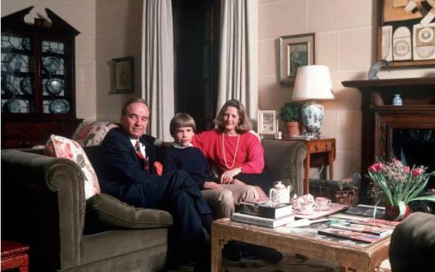 科技大佬的婚史：贝索斯天价离婚，默多克风流韵事都可以出书了