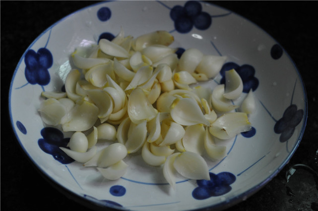 冬天吃鸡蛋怎么吃法营养最高,天冷了最爱的懒人蒸蛋