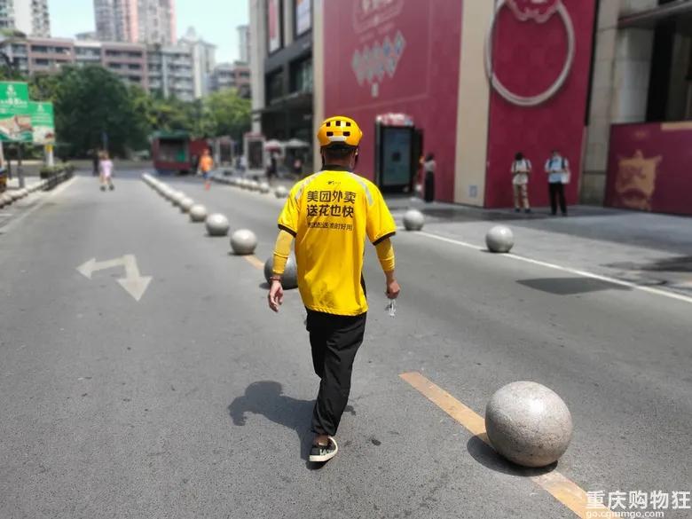 外卖小哥一天跑单13小时真实收入,月入过万外卖小哥工作多少个小时