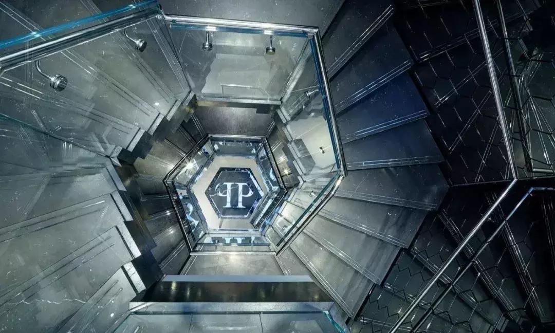 世界最奢华金色楼梯扶手,最奢侈旋转楼梯