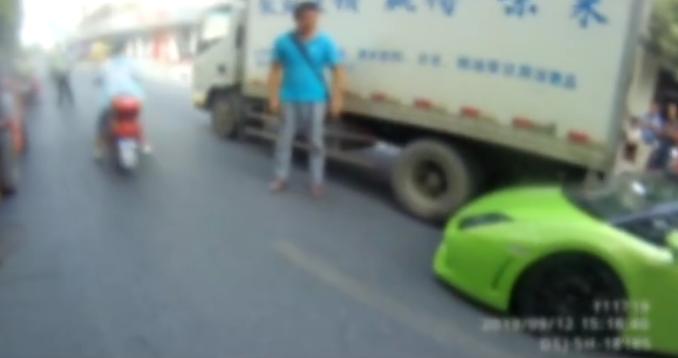 兰博基尼被面包车追尾案进展,兰博基尼大货车追尾事故
