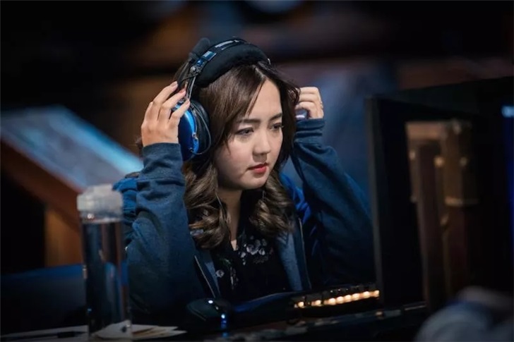 电竞适不适合女生,女生为什么不能玩电竞
