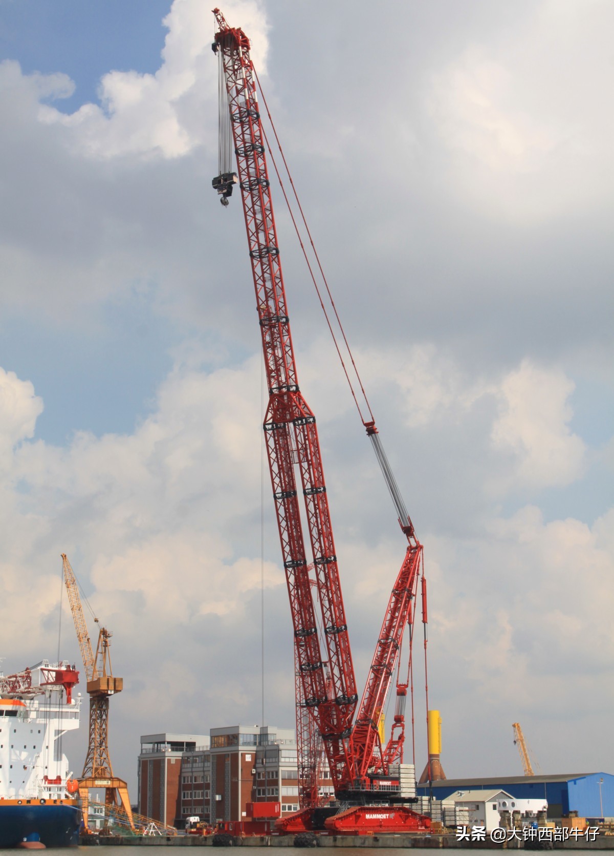 世界上最大的攻城机器是什么,世界上最大的工程机械视频大全