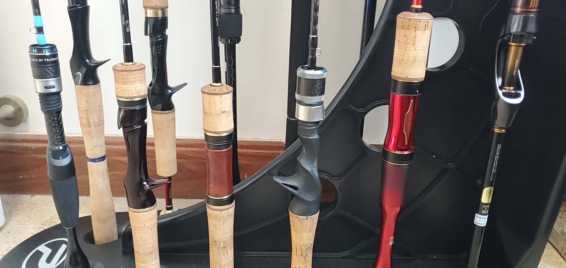 路亚竿上的数据参数怎么看,新手入门路亚如何选择钓竿