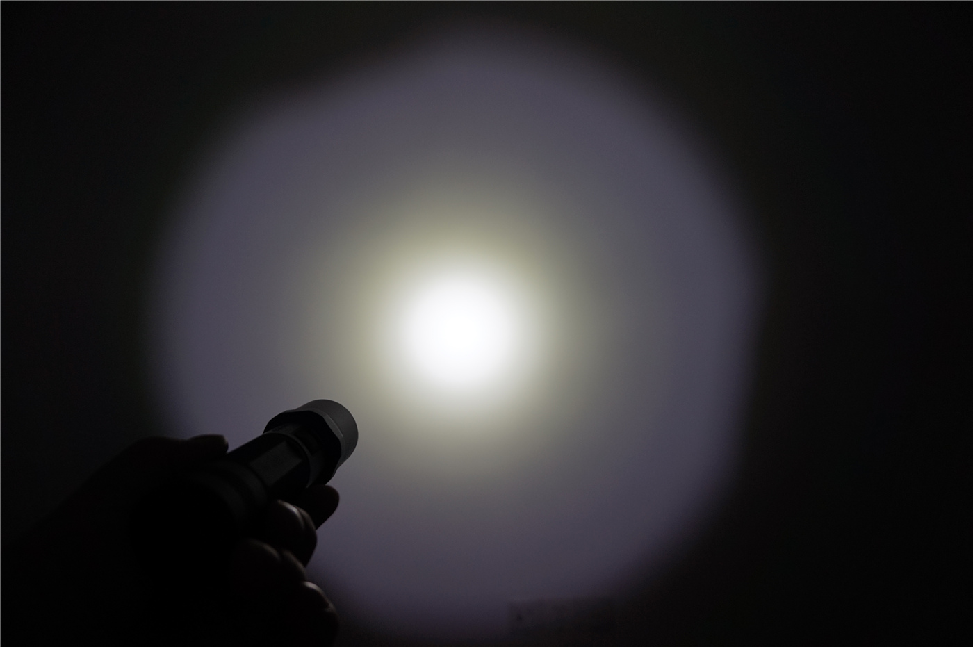 纳丽德p80手电使用时间测评,纳丽德手电p80测评