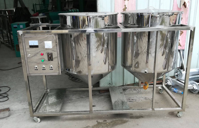 “精炼设备”和“精炼机”根本不是一个机器，不要混淆了