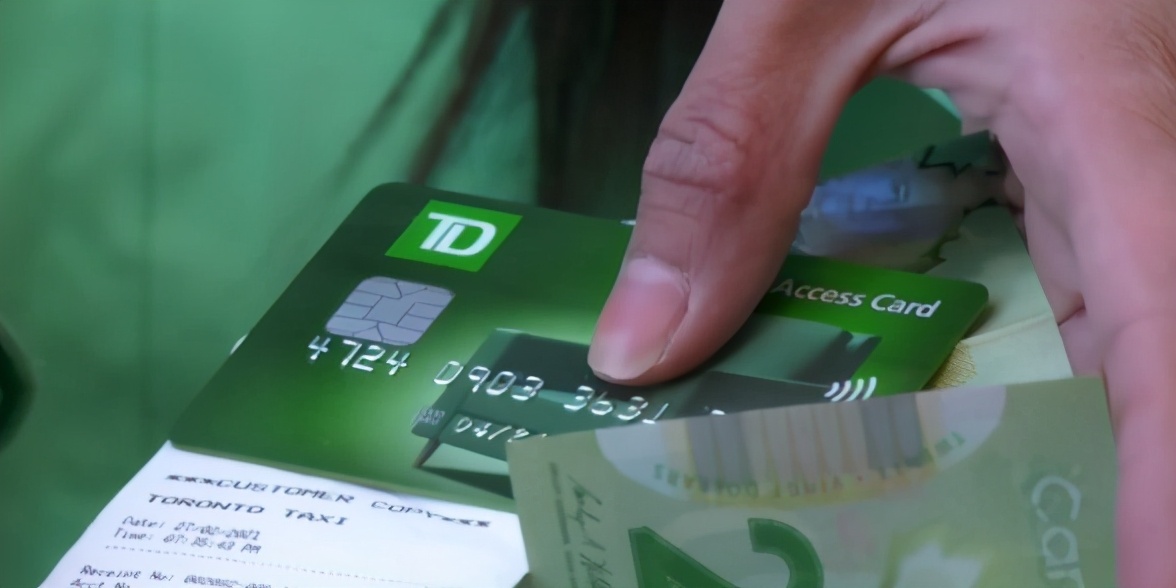 华人注意!多伦多*子骗**求好心人帮忙刷卡付车费!十多人中招