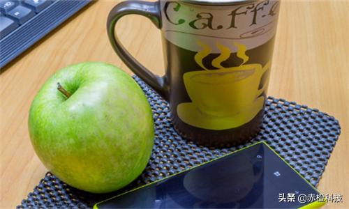 一代机皇诺基亚n97,诺基亚重生浴火