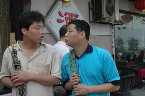 三德子带领乡亲致富,三德子靠养鸡赚上亿