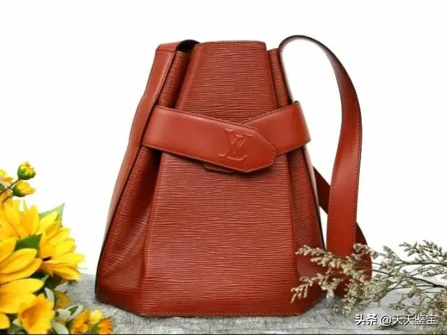 为什么lv包最受欢迎,为什么lv包包都要预定