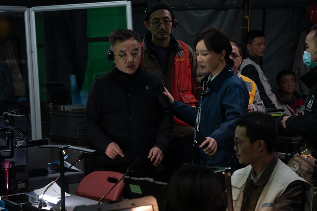 峰暴电影朱一龙怎么拍摄的,朱一龙徒手攀岩花絮