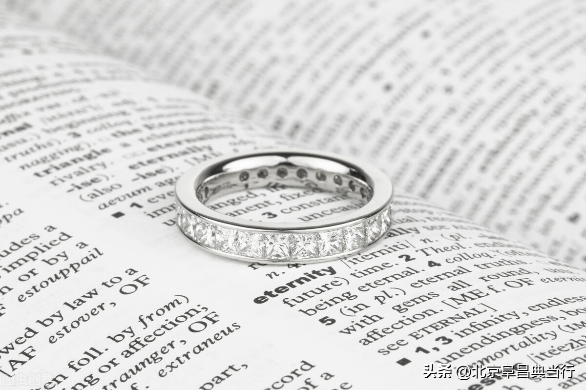 氧化锆石和钻石的区别,莫桑石锆石和钻石什么区别