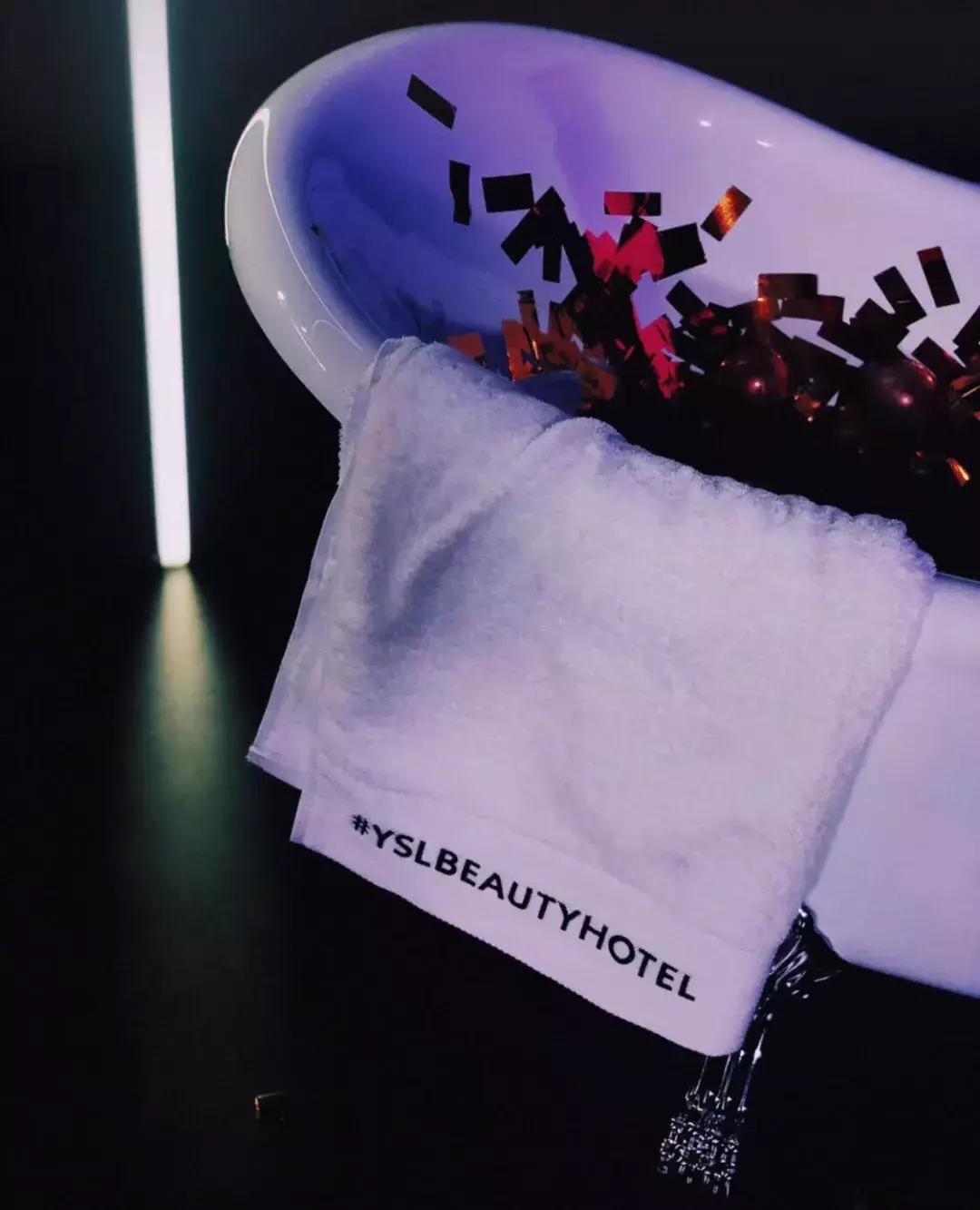 ysl在香港开了家美妆快闪酒店,ysl在上海哪里