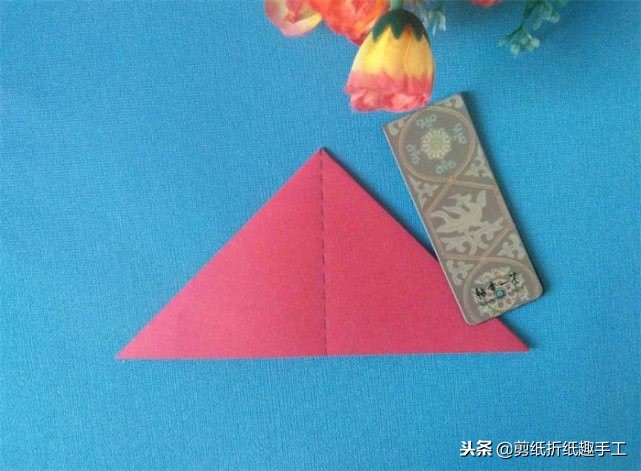 手工剪纸窗花教程春字窗花,窗花剪纸教程简单又漂亮花