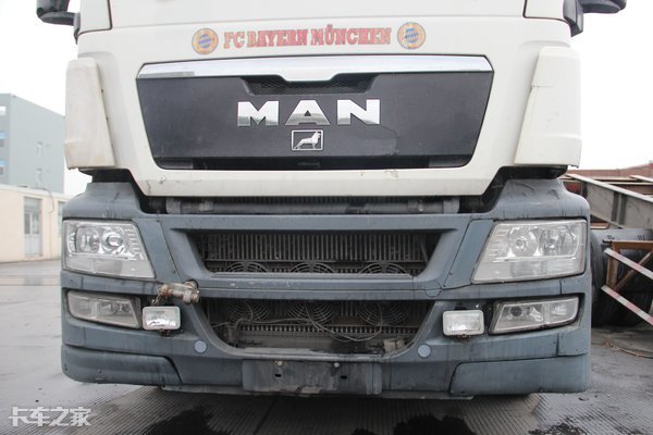 9年前那辆曼恩TGS重卡，饱经风霜依然能干粗活，很多配件还是原装