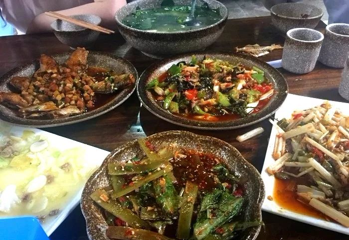 重庆各个区域好耍好吃的推荐,重庆哪有好吃好玩的地方