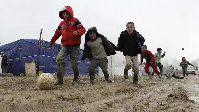 足球比赛的意义不只是想比分,足球比赛是体育项目最重要的