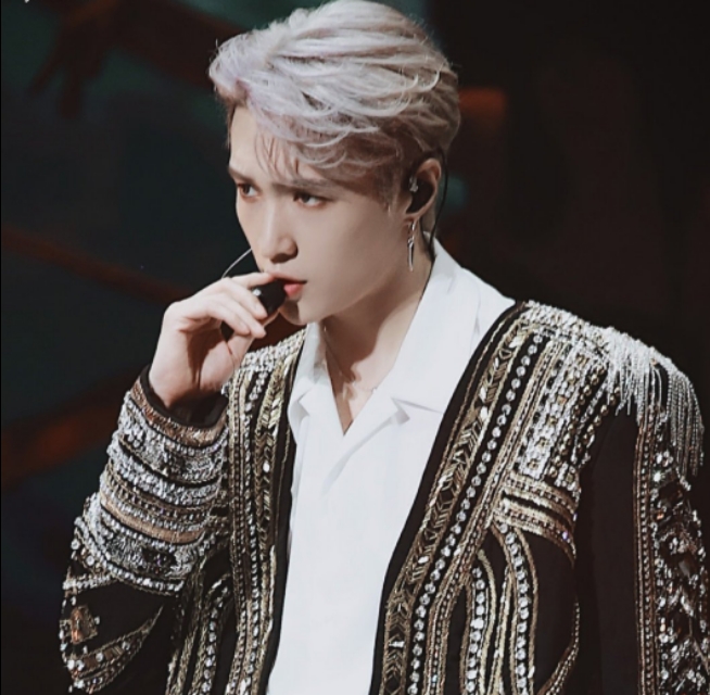 张艺兴被人质疑假唱,张艺兴回应假唱事件