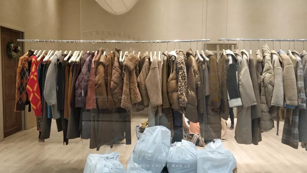 韩国东大门档口服装批发市场图片,韩国东大门服装批发有几个大楼