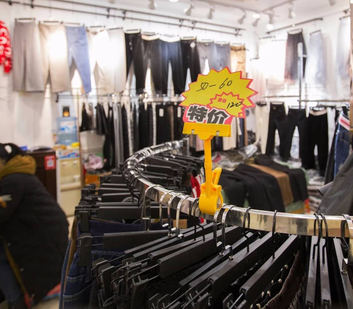 开服装店进货一定要掌握的技巧,新手开服装实体店进货有哪些技巧