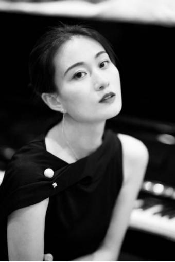 今天不聊穿搭，我们来交换故事吧！我是如何成为时尚创作者的？