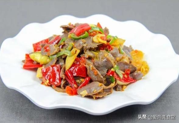 泡椒鸡胗的做法最正宗的做法,泡椒鸡胗的泡椒水要不要放进去炒