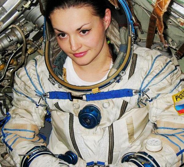 女航天员神舟13号,女航天员进入空间站要吃药吗