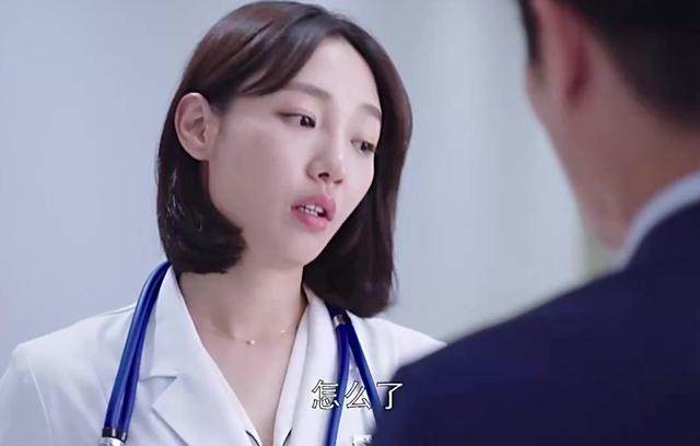 女孩总惦记帅哥,女生总惦记着男友的钱