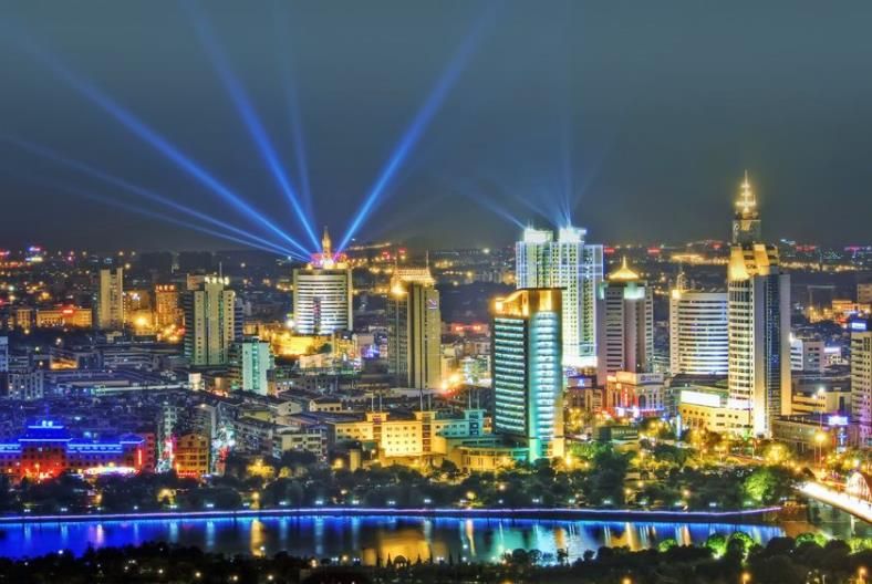 看下义乌城市的全景,浙江义乌城市建设视频