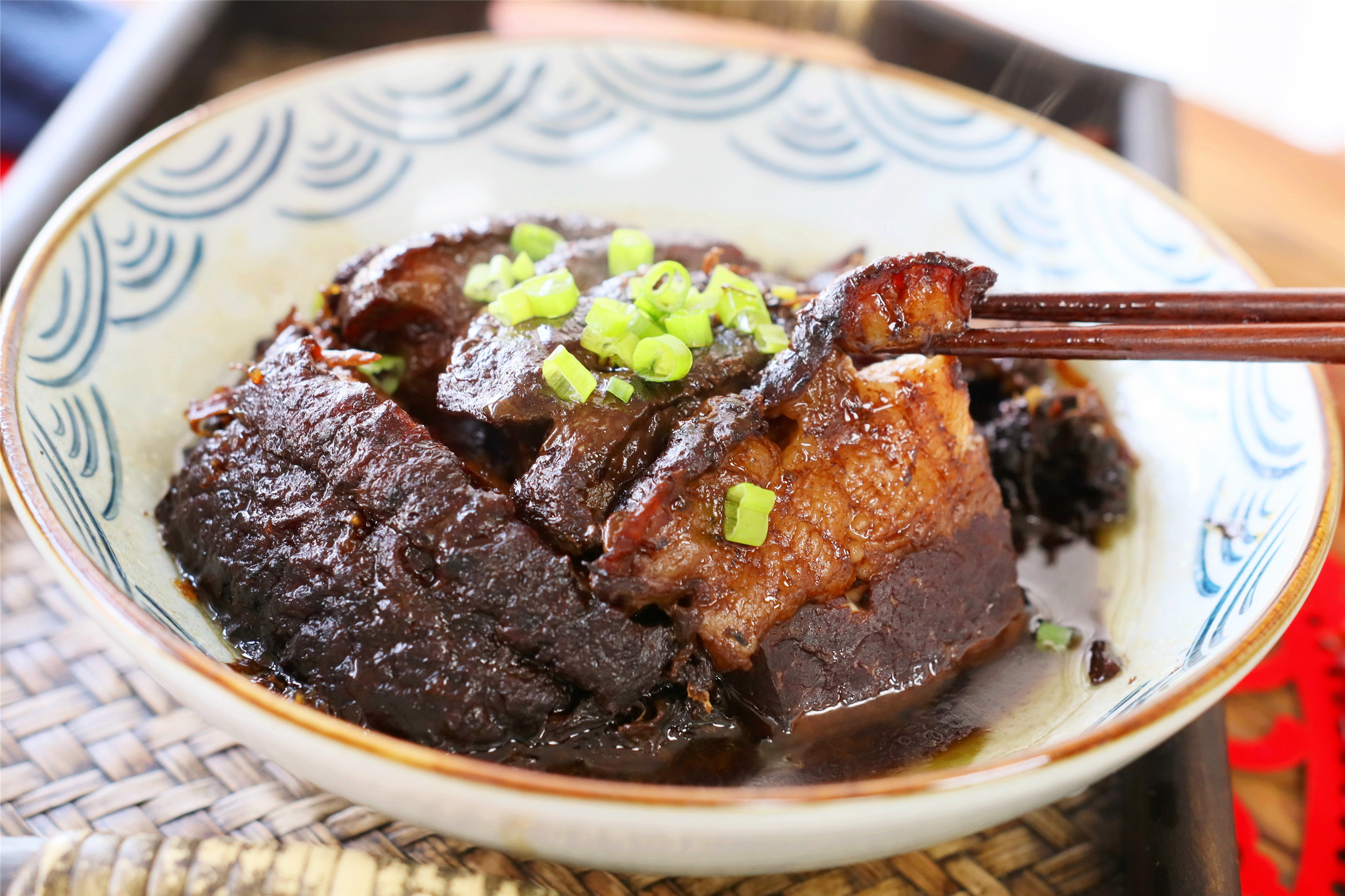 年夜饭必备菜肴上桌全家抢着吃,2021年夜饭菜单16个菜做法