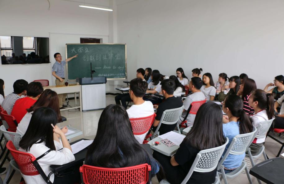 河南紧缺400名选调生，仅面向国内45所高校，网友：名校光环