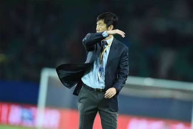 缁嗘暟20骞磋冻鍗忔帉闂ㄥ姛涓庤繃,瓒冲潧鐧惧勾鍘嗗彶鍗佸ぇ鍚嶅竻