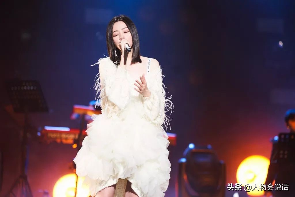 张靓颖是怎么走上音乐道路的,人生选择题张靓颖华少