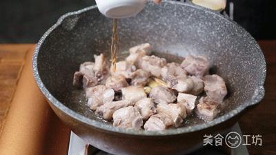 不用油炸的糖醋排骨正确的做法,不焯水糖醋排骨的家常做法