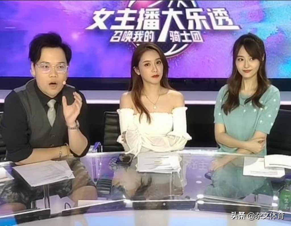 美娜忙里偷闲!亲自教小七学习新舞蹈,透露自己退休日期