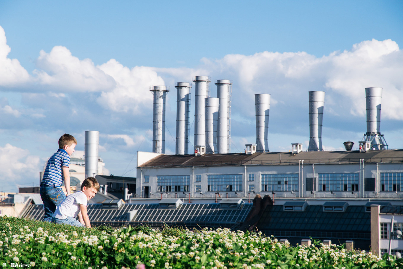 今天想帮我们的好邻居“战斗民族”俄罗斯，也上一次热搜