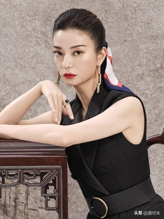 赵薇齐肩发型图片大全,赵薇发型图片最新编发