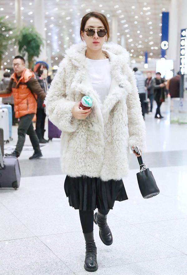 赵薇胖的时候发型短发,赵薇发型中短发