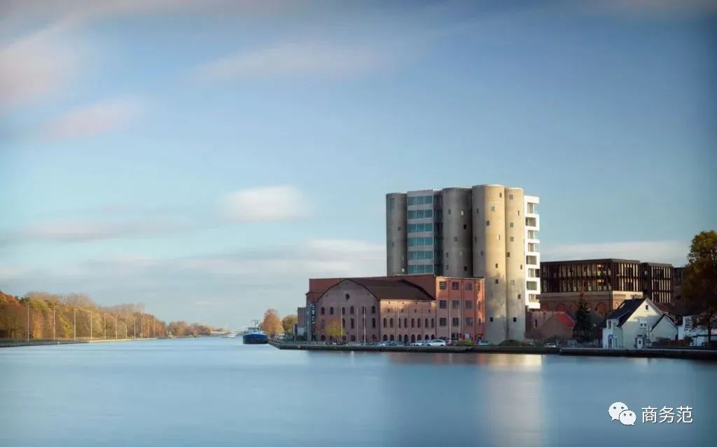 侃爷卡戴珊离婚后合体,卡戴珊什么时候跟侃爷闹分手的