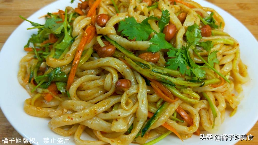 这才是做面条的最好方法,家常香辣面条的做法大全