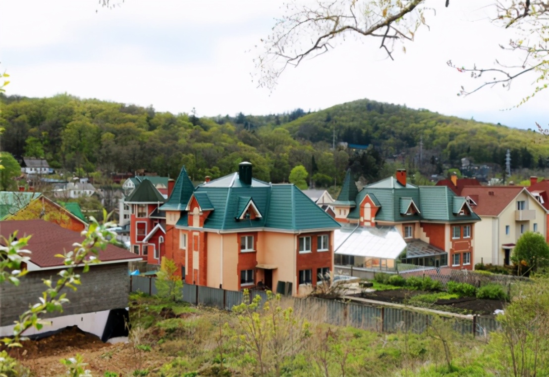 叶利钦亿万富翁,叶利钦家族掌管俄罗斯多少财富