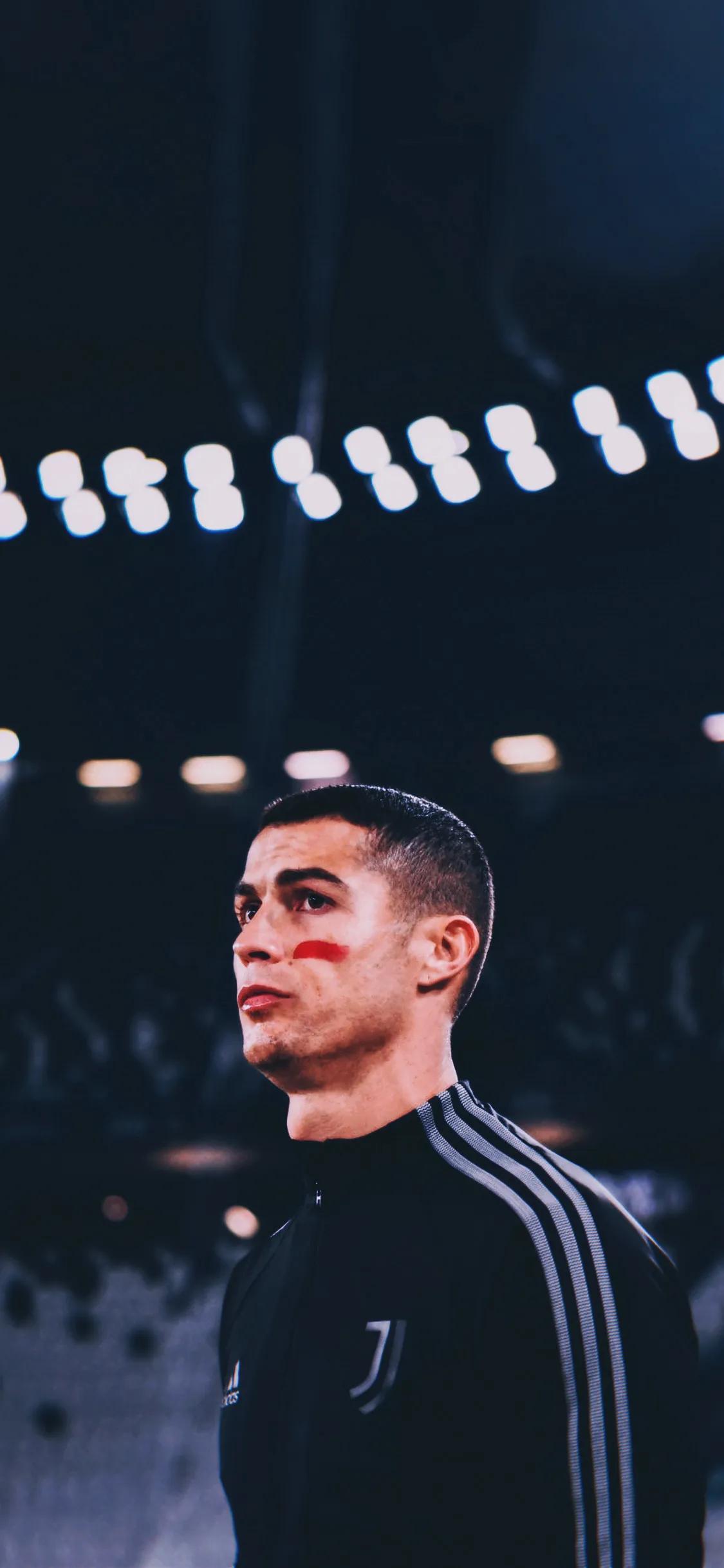 足球就像生活一样没有暂停,足球伤感无奈壁纸