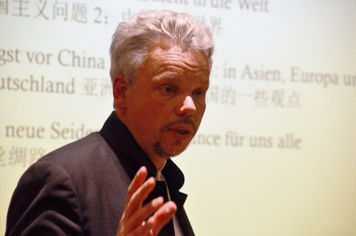 “一带一路的头脑风暴论坛”圆满成功举办