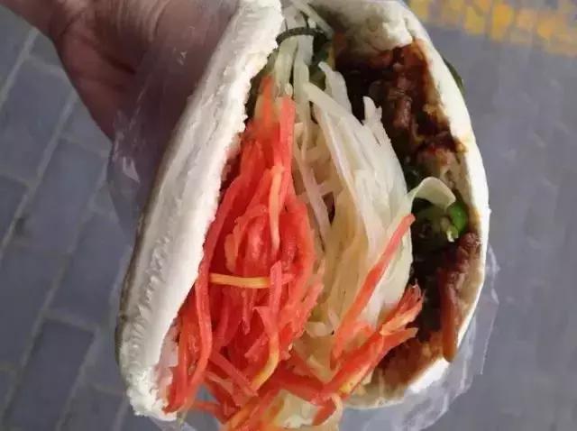 陕西夹馍指南：给我一个馍，我就能夹遍全世界
