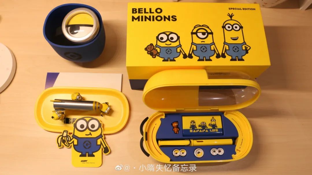 凌美环球影城联名钢笔,环球影城小黄人联名手办