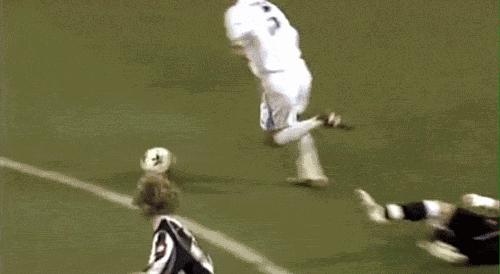 马赛回旋齐达内,马赛回旋马拉多纳齐达内