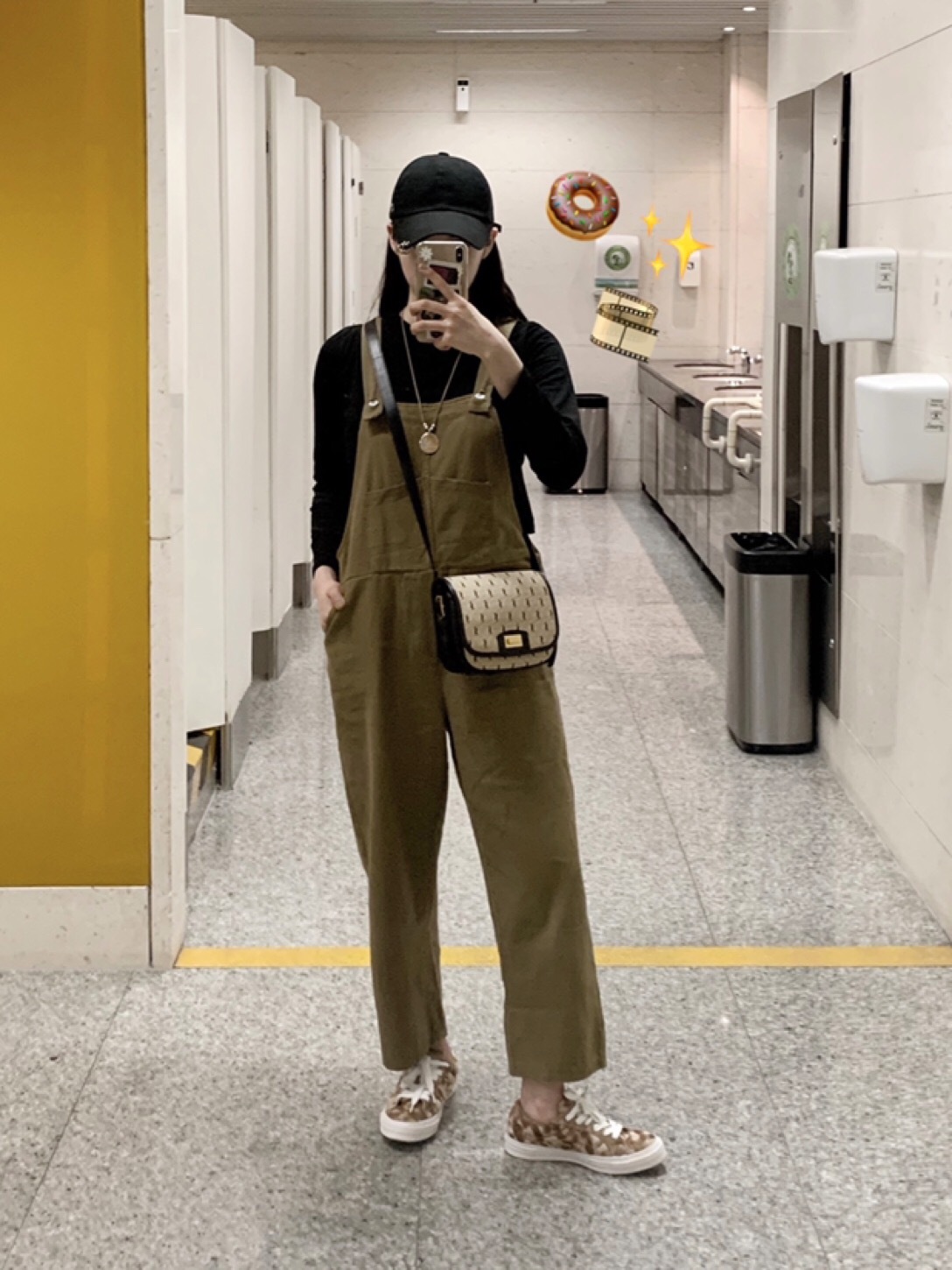 摇号还限购的帆布鞋？爆款明明很容易买啊