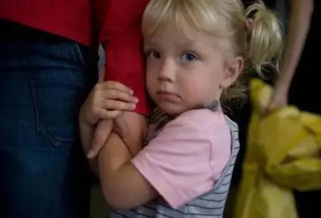 孩子青春期任性怎么办？父母可用“鱼缸法则”，让孩子更懂事